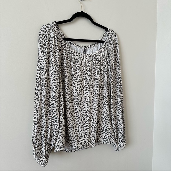 Anthropologie-Cascias Leopard Print Off Shoulder Top (Size:Large) - Picture 4 of 9